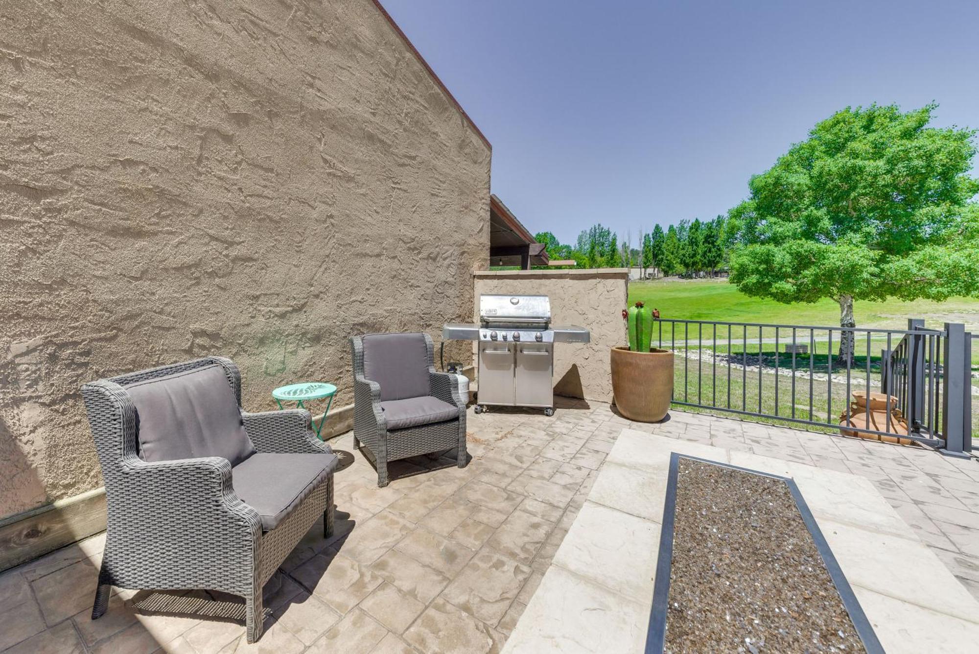Ruidoso Golf Condo - Patio, Fire Pit And Mtn View! Bagian luar foto